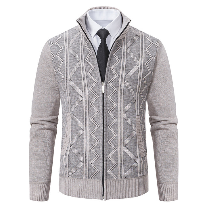 Herren Strickjacke mit modernem Zopfmuster und Stehkragen Aliams