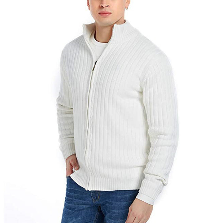 Herren Strickjacke mit modernen Zipper-Details und feinem Rippmuster Aliams