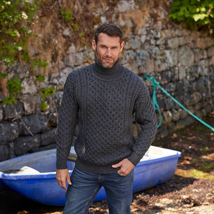 Herren Strickpullover mit Zopfmuster und hohem Kragen Aliams