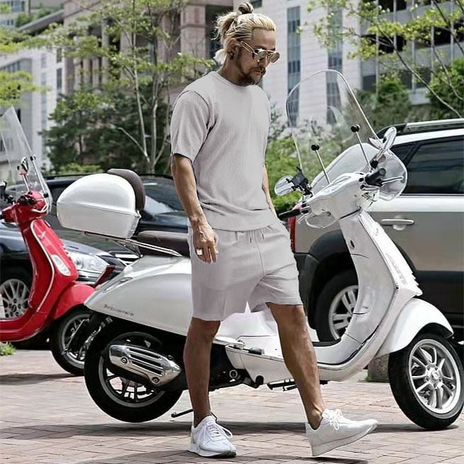 Herren stylisches Freizeit-Set aus atmungsaktivem Material und sportlichem Design Aliams