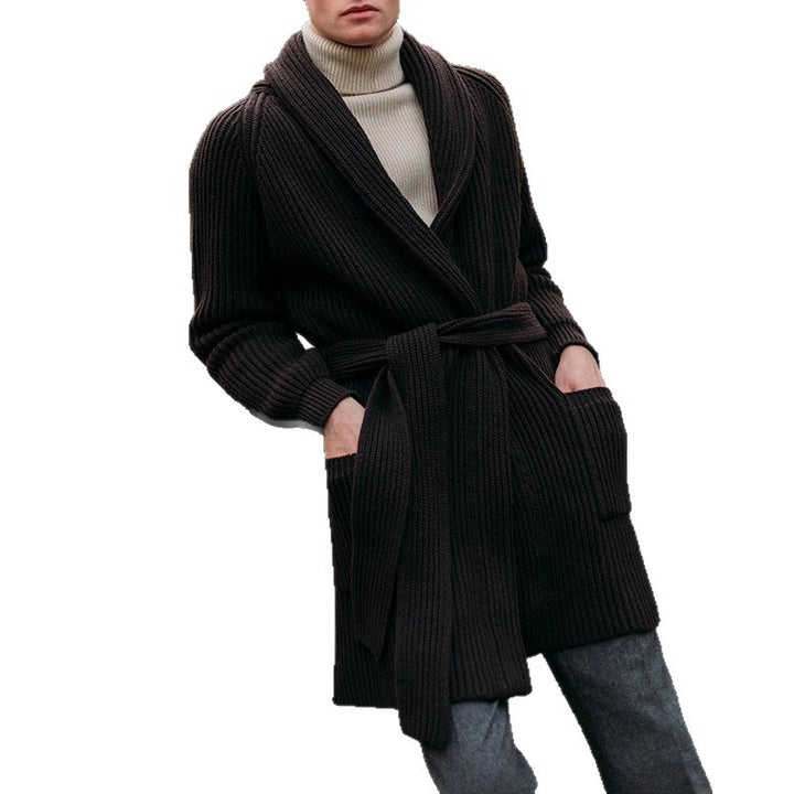 Herren Strickmantel mit breitem Gürtel und praktischen Taschen Aliams