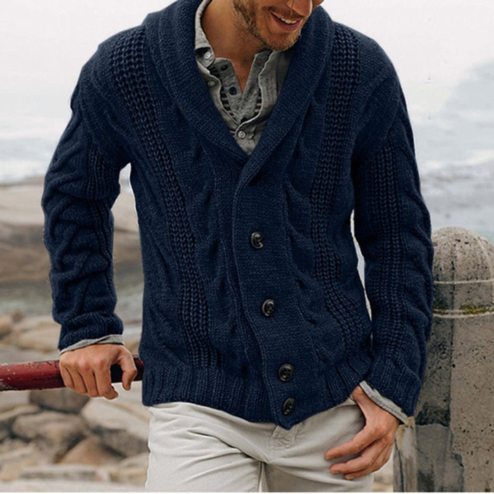 Herren Strickjacke mit modischem Zopfmuster und praktischen Taschen Aliams