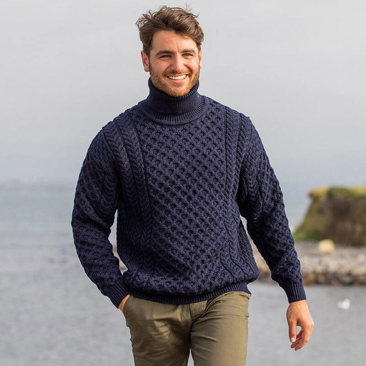 Herren Strickpullover mit Zopfmuster und hohem Kragen Aliams