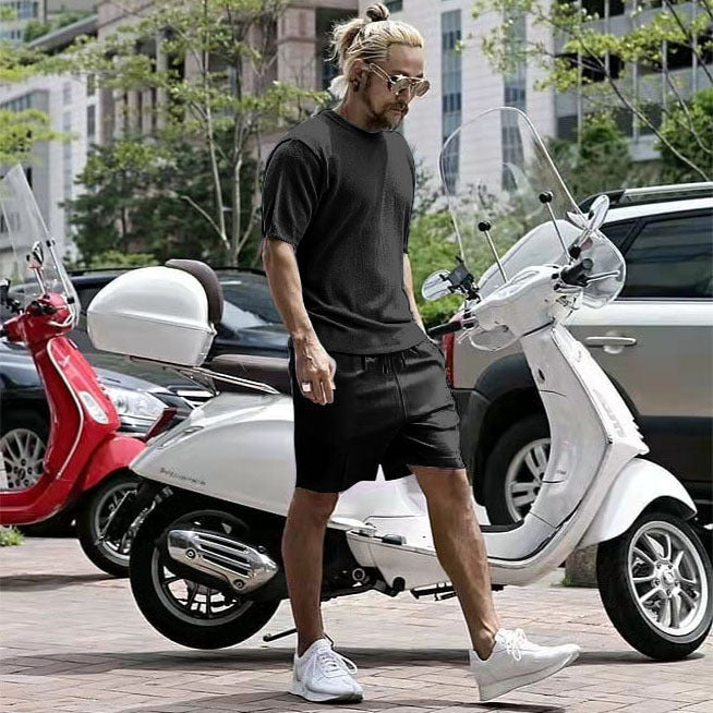 Herren stylisches Freizeit-Set aus atmungsaktivem Material und sportlichem Design Aliams