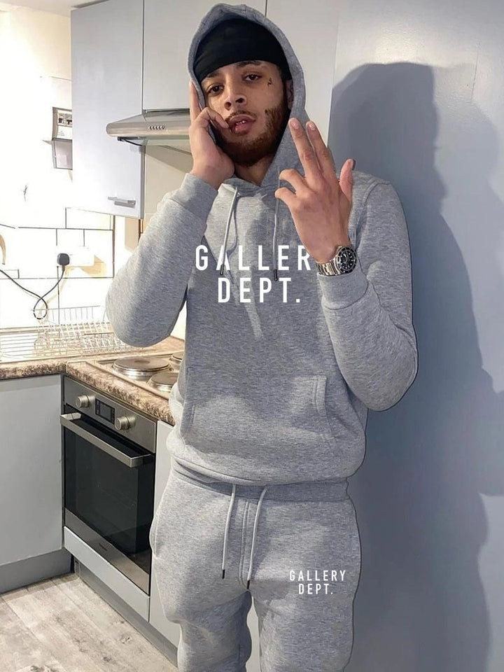 Herren Sweatshirt und Jogginghose Set mit modernem Logo Aliams