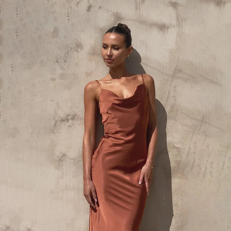Aliams | Langes Satin Kleid