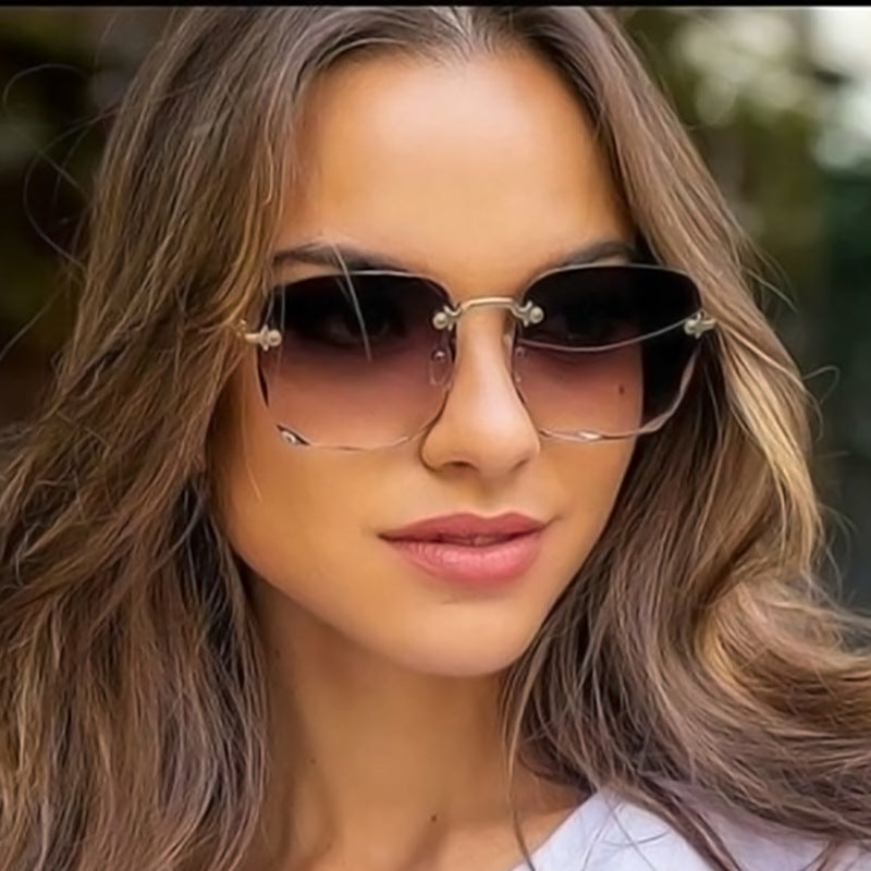 Aliams | Sommer Sonnenbrille für Damen Stilvoll & Modern