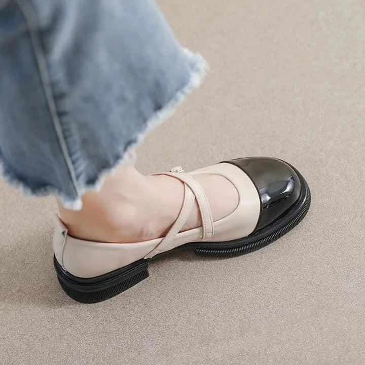 Aliams | Zweifarbige Mary-Jane-Flats mit Doppelriemen