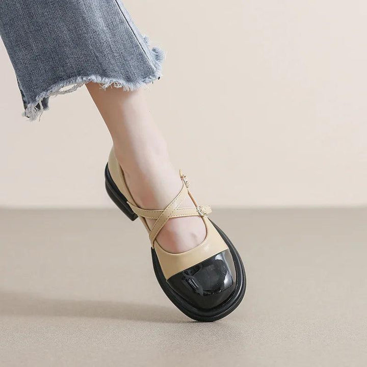 Aliams | Zweifarbige Mary-Jane-Flats mit Doppelriemen