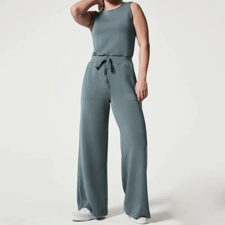 Der Air Essentials-Overall