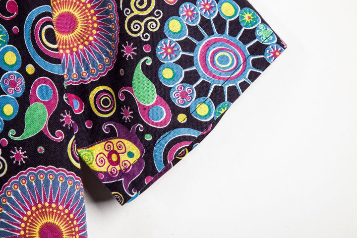 Herren Kurzarmhemd im kreativen Design mit bunten Musterelementen Aliams