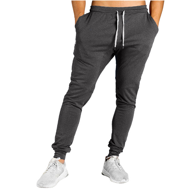 Herren Sportliche Jogginghose mit atmungsaktiver Struktur und seitlichen Streifen Aliams