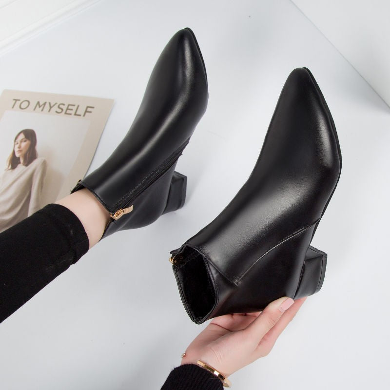 Stilvolle Lederstiefeletten Für Damen Herbstmode