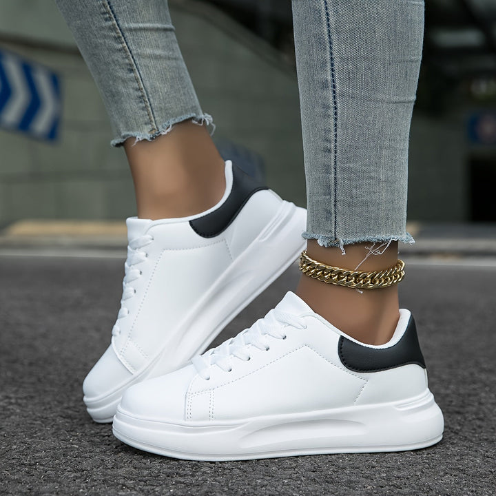 Damen Schnür-Sneaker Weiß mit glatter Oberfläche