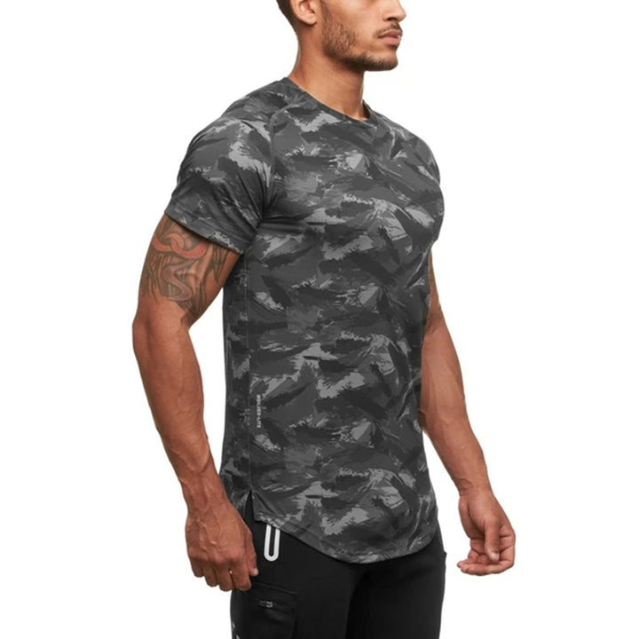 Herren Sport T-Shirt aus atmungsaktivem Funktionsmaterial mit modernem Camouflage-Design Aliams