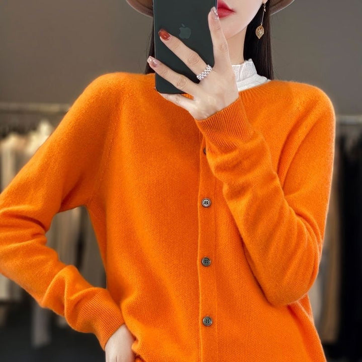 Aliams | Merino Wollstrickjacke mit Rundhalsausschnitt und Langen Ärmeln