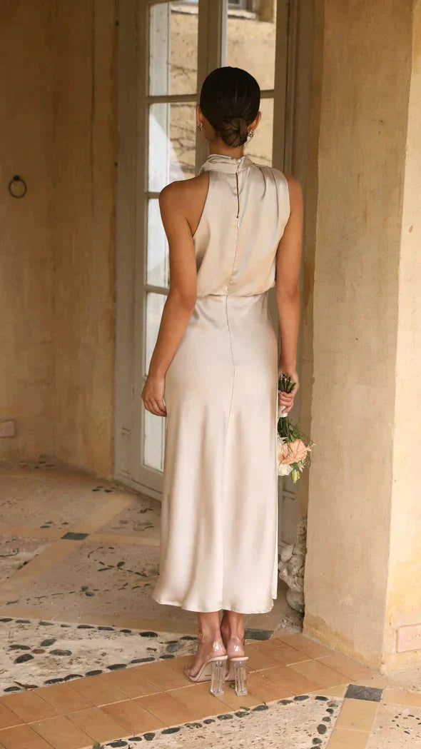 Ärmelloses Damenkleid für besondere Anlässe mit Glanz
