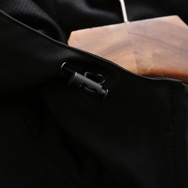 Herren funktionale Sportjacke mit verstellbarer Kapuze und atmungsaktiven Einsätzen Aliams