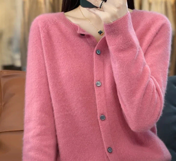 Aliams | Merino Wollstrickjacke mit Rundhalsausschnitt und Langen Ärmeln