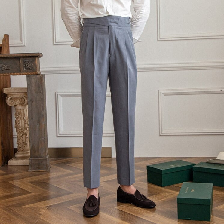 Herren Hose mit hoher Taille und Schnallenverschluss