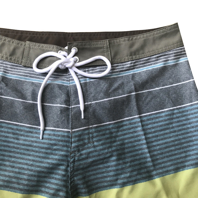 Herren Badeshorts mit innovativem Wasserabweisendem Material und verstellbarem Bund Aliams