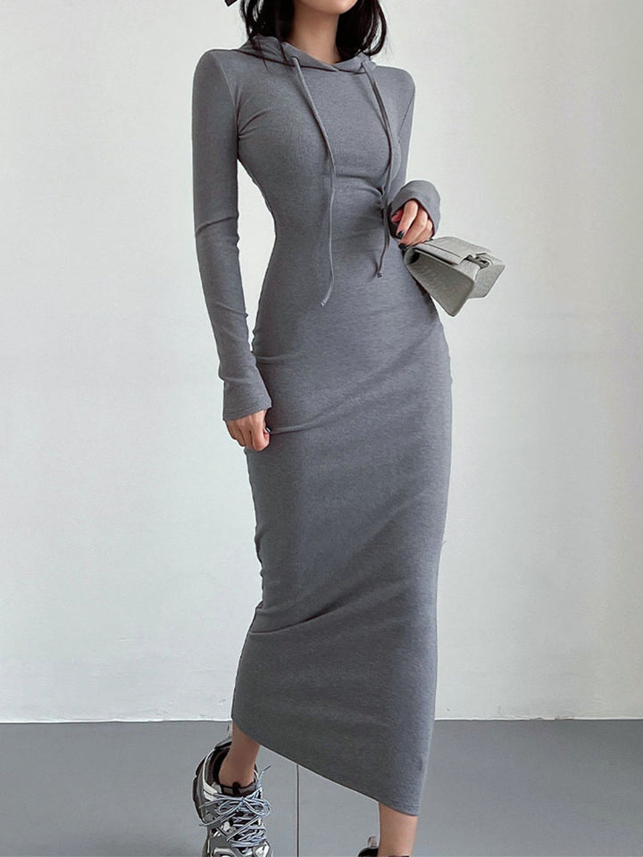 Bequemes Damen-Herbstkleid Mit Kapuze Und Kängurutasche