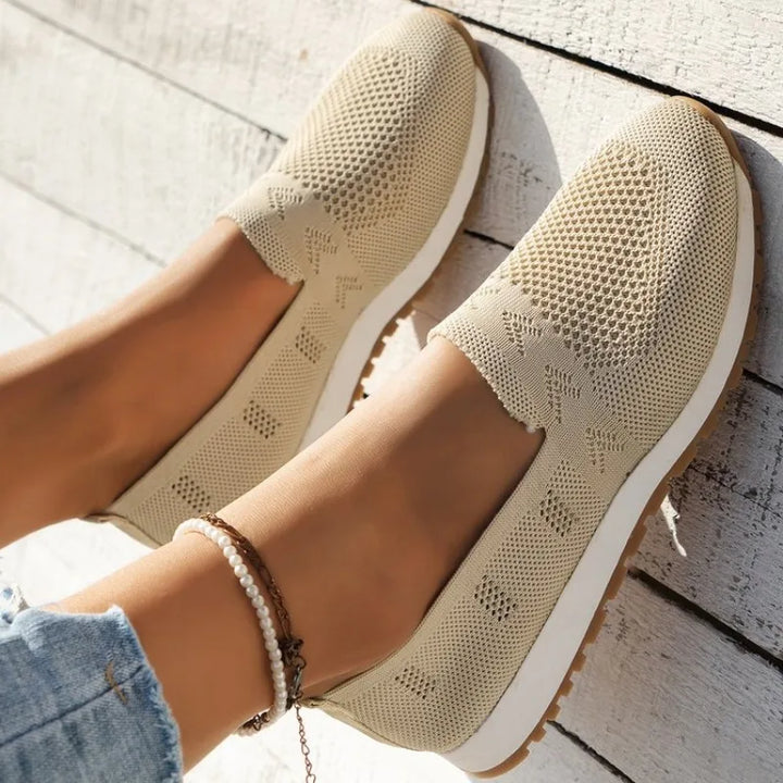Luftige Strick-Slipper Natur