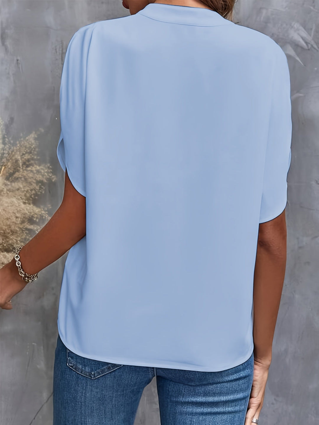 Stilvolle und luftige Damenbluse