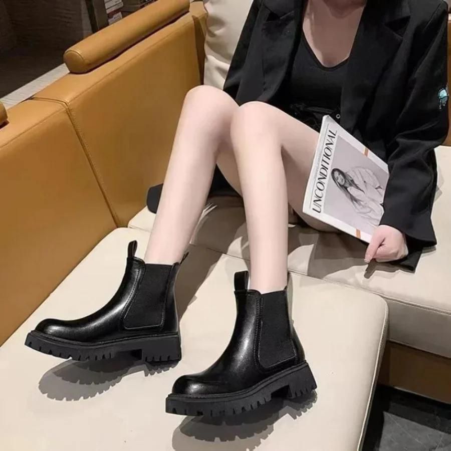 Stilvolle Stiefel Für Frauen – Eleganz Trifft Auf Komfort