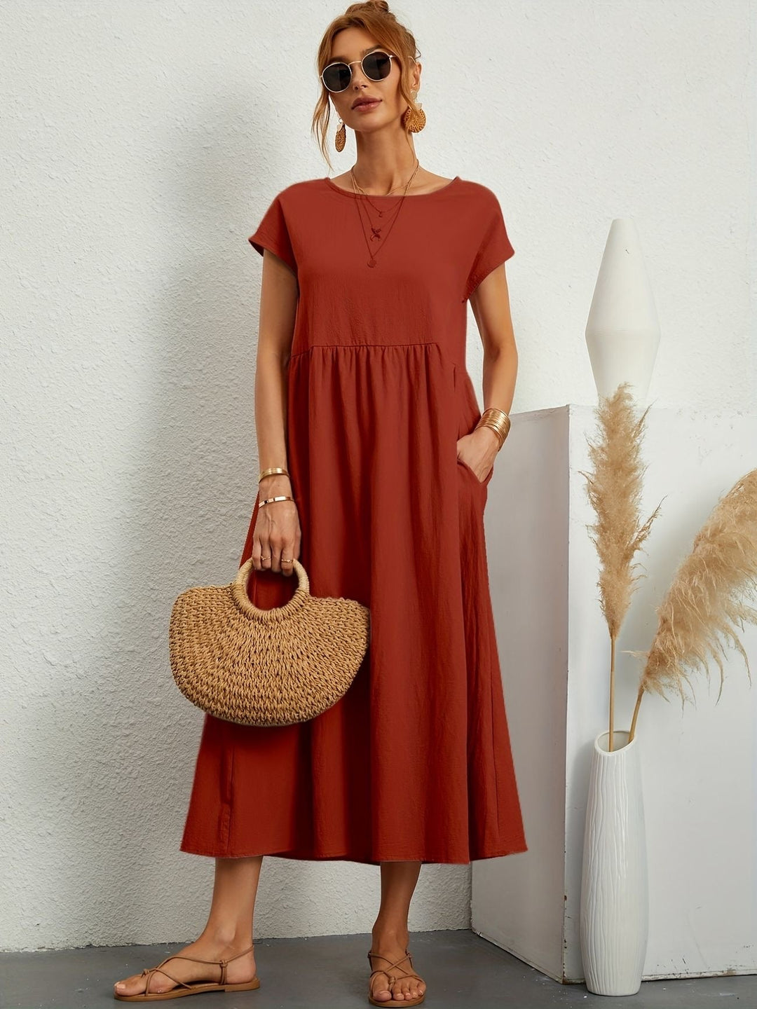 Kleid mit Rundhalsausschnitt
