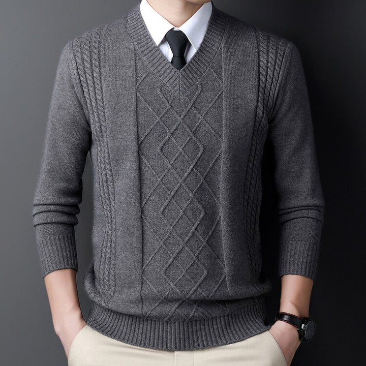 Herren V-Ausschnitt Pullover im modernen Zopfmuster Aliams
