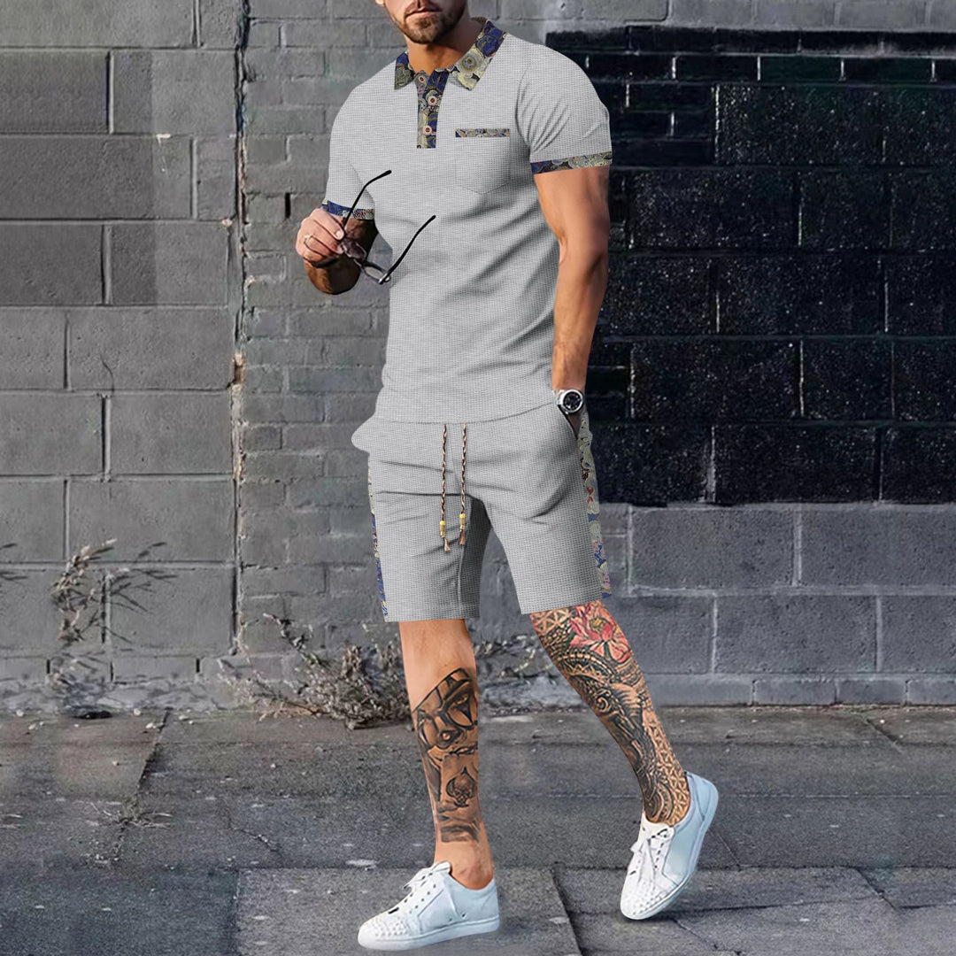 Herren Kurzarm-Polo und Shorts Ensemble im modernen Design mit kontrastierenden Details Aliams
