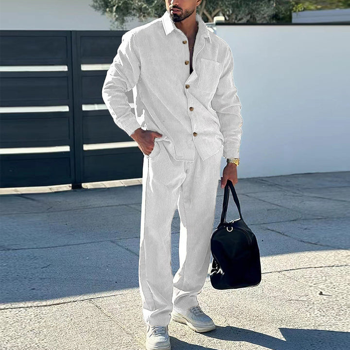 Herren Freizeitanzug mit innovativem Gewebe und praktischen Taschen Aliams