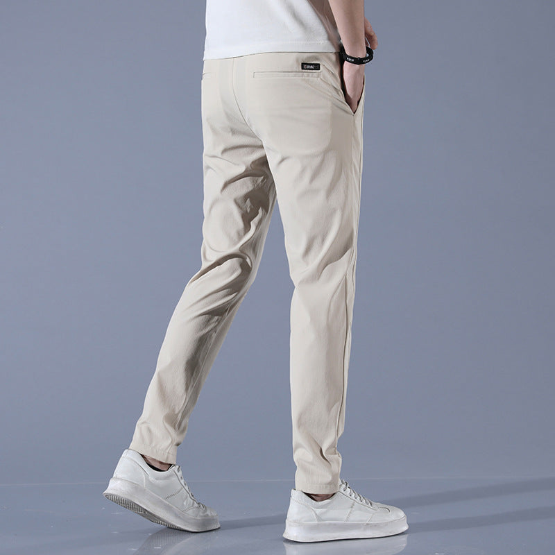 Herren sportliche Jogginghose mit elastischem Bund und praktischen Reißverschlusstaschen Aliams