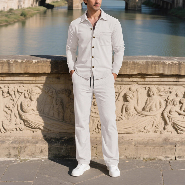 Herren eleganter Freizeitanzug mit strukturiertem Design und praktischen Taschen Aliams