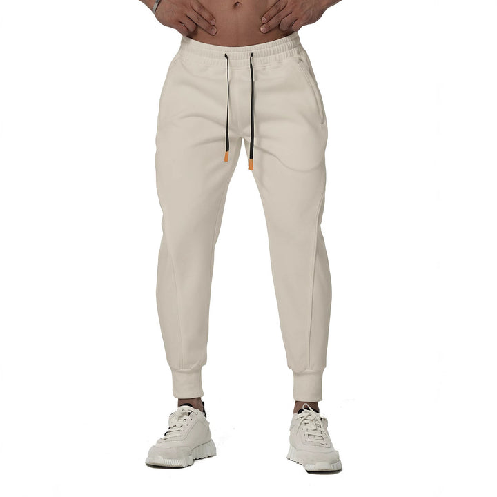 Herren Sportliche Jogginghose mit ergonomischem Schnitt und seitlichen Einsätzen Aliams