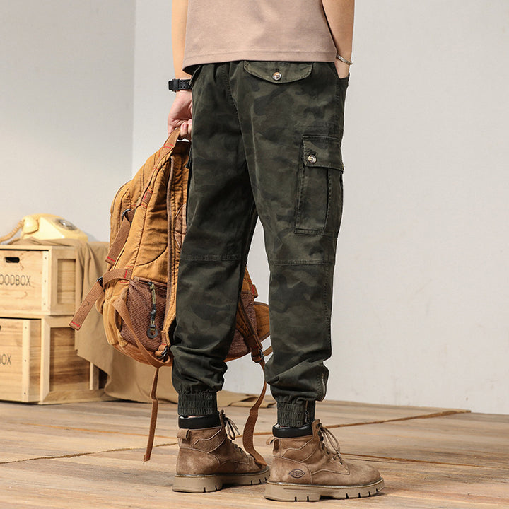 Herren Cargohose im urbanen Camouflage-Design mit vielseitigen Taschen und elastischen Bündchen Aliams