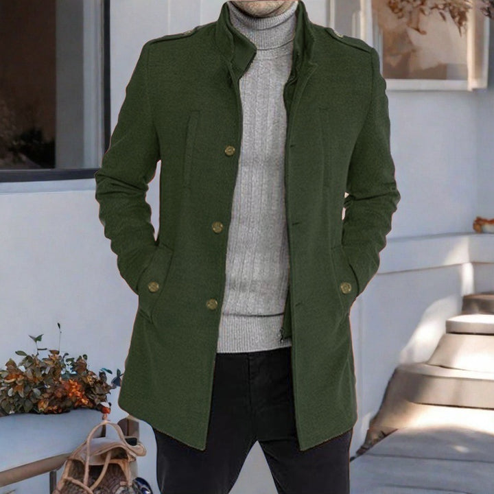 Herren eleganter, mittelschwerer Freizeitmantel mit Stehkragen und seitlichen Taschen Aliams