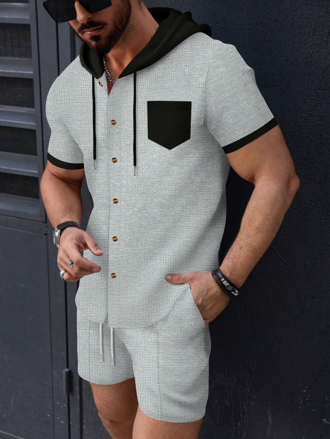 Herren Kurzarm-Set mit Kapuze und praktischen Taschen Aliams