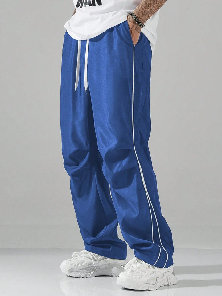 Herren Sportliche Freizeithose mit seitlicher Paspelierung Aliams