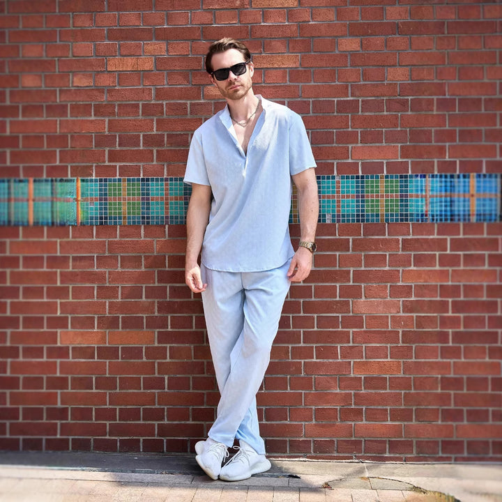 Herren stilvolles Freizeit-Set mit hemdenartig gestepptem Oberteil und bequemen Hosen Aliams
