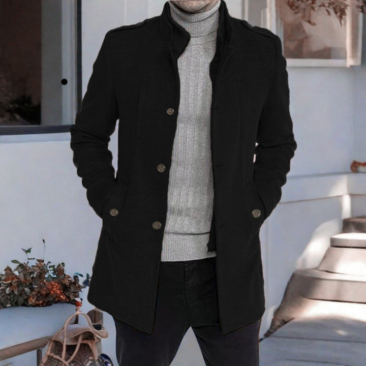 Herren eleganter, mittelschwerer Freizeitmantel mit Stehkragen und seitlichen Taschen Aliams