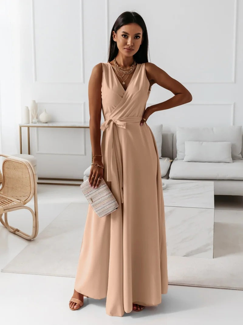 Damenkleid in Maxilänge mit V-Ausschnitt und Taillengürtel