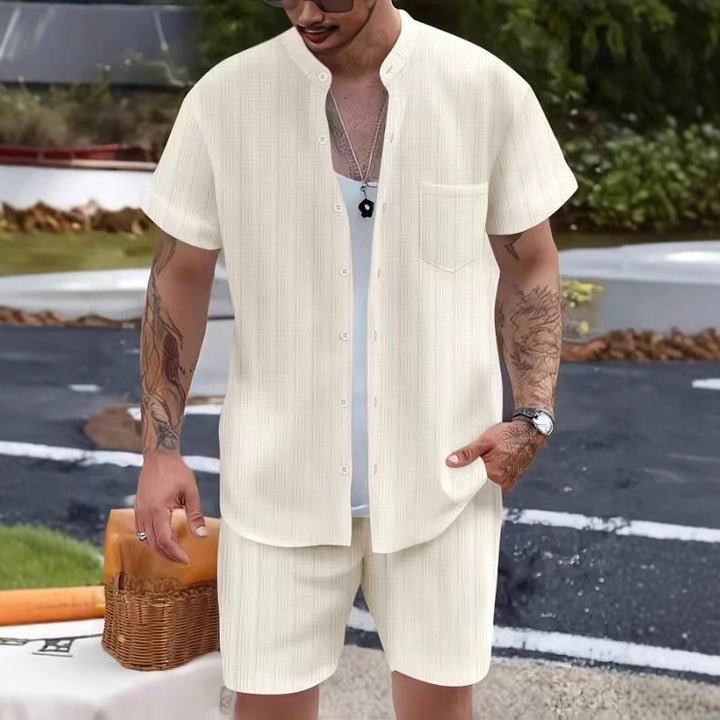 Herren Sommer Kurzarm-Anzug mit leicht strukturierter Oberfläche und praktischen Taschen Aliams