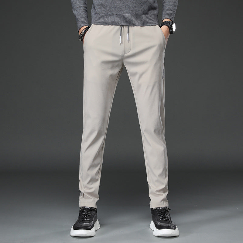 Herren schmal geschnittene Sporthose mit elastischem Bund und praktischen Reißverschlusstaschen Aliams