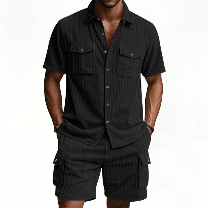 Herren komfortables Freizeitoutfit mit Kurzarmhemd und lockeren Shorts Aliams