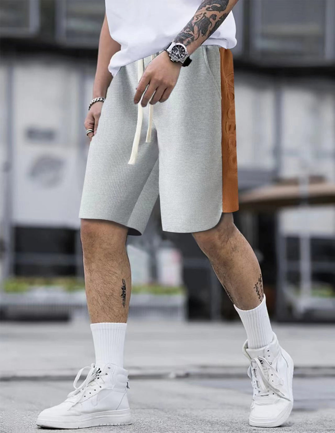 Herren stylische Freizeithose mit atmungsaktiver Struktur und seitlichen Kontraststreifen Aliams