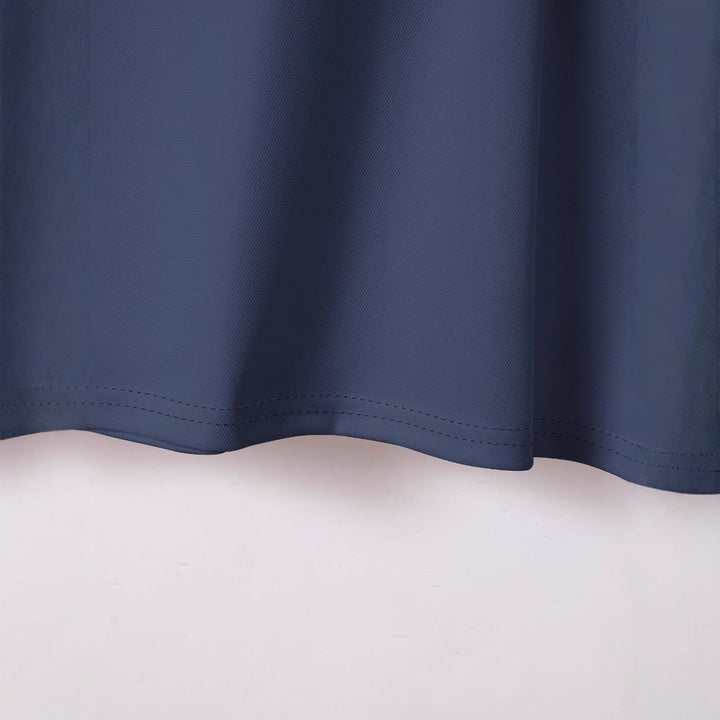 Herren Poloshirt mit modernem sportlichem Schnitt und dynamischen Akzentlinien Aliams