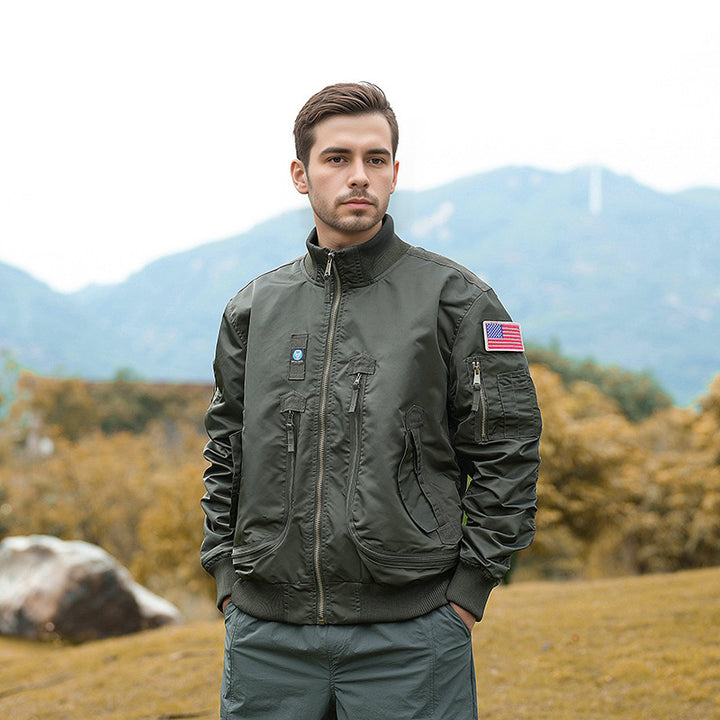 Herren Camouflage-Bomberjacke mit praktischen Taschen und wärmendem Innenfutter Aliams