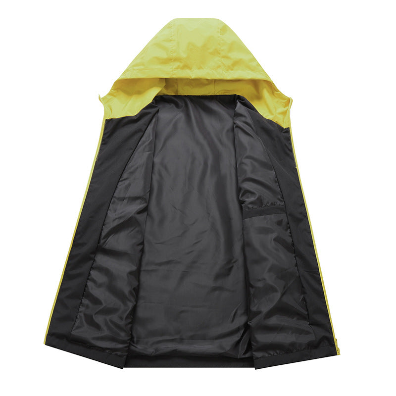 Herren Sportliche Funktionsjacke mit wasserabweisendem Material und verstellbarem Kapuzenschutz Aliams